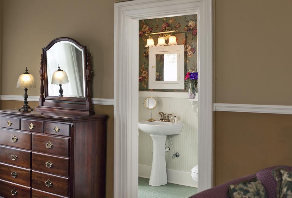 Bed and breakfast Albemarle - 2*